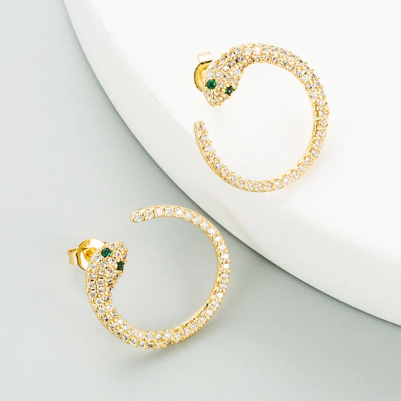 

fashion circle zircon brass snake stud earring