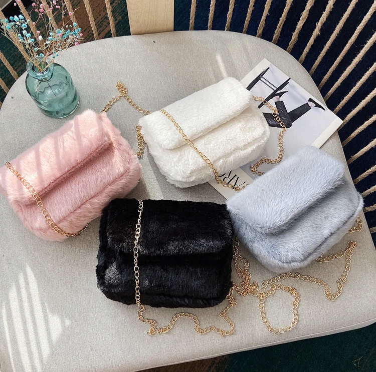 

2022 Fall Purse Trendy designer Handbags Kids Bolsa Para Mujer Fluffy Faux Fur luxury Shoulder Bag Fur Purses And Handbags, White, light gray, black, pink