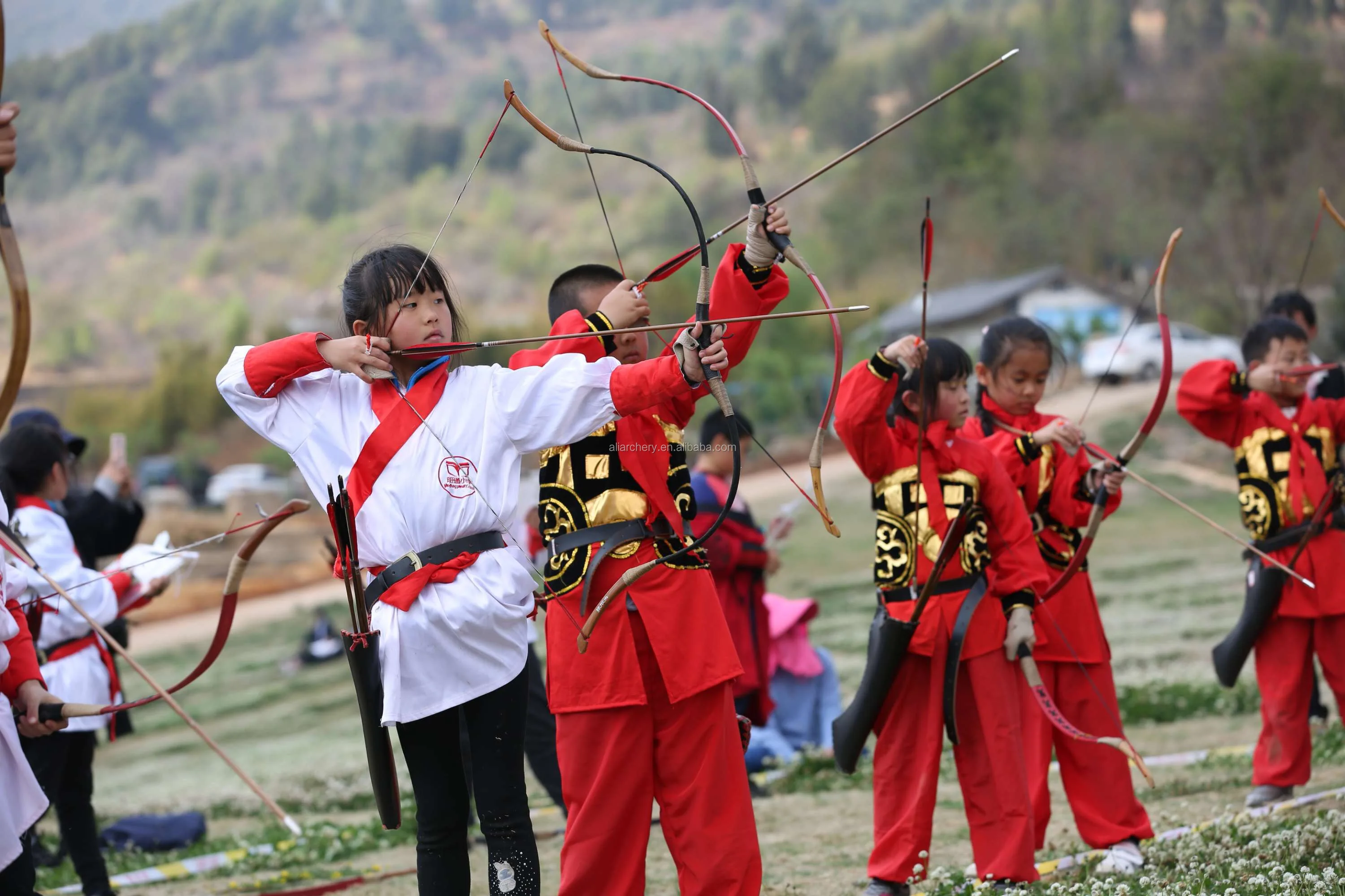 Alibow Traditional Archery Youth Bow Fiberglass Kids Recurve Bow For