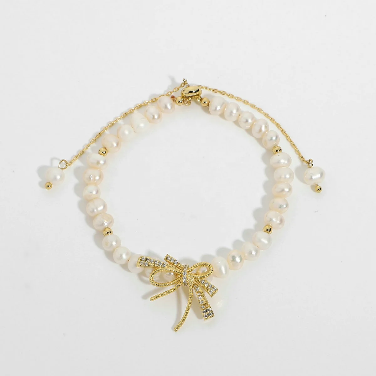 

Baroque White Freshwater Pearl Beads bracelet For Women 14K Gold Plated Drawstring Zircon Paved Butterfly Bracelet