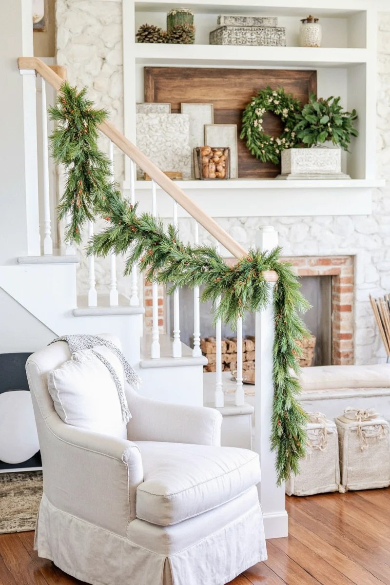 10 adorable practical tips for choosing decorated garlands for christmas perfect for family homes