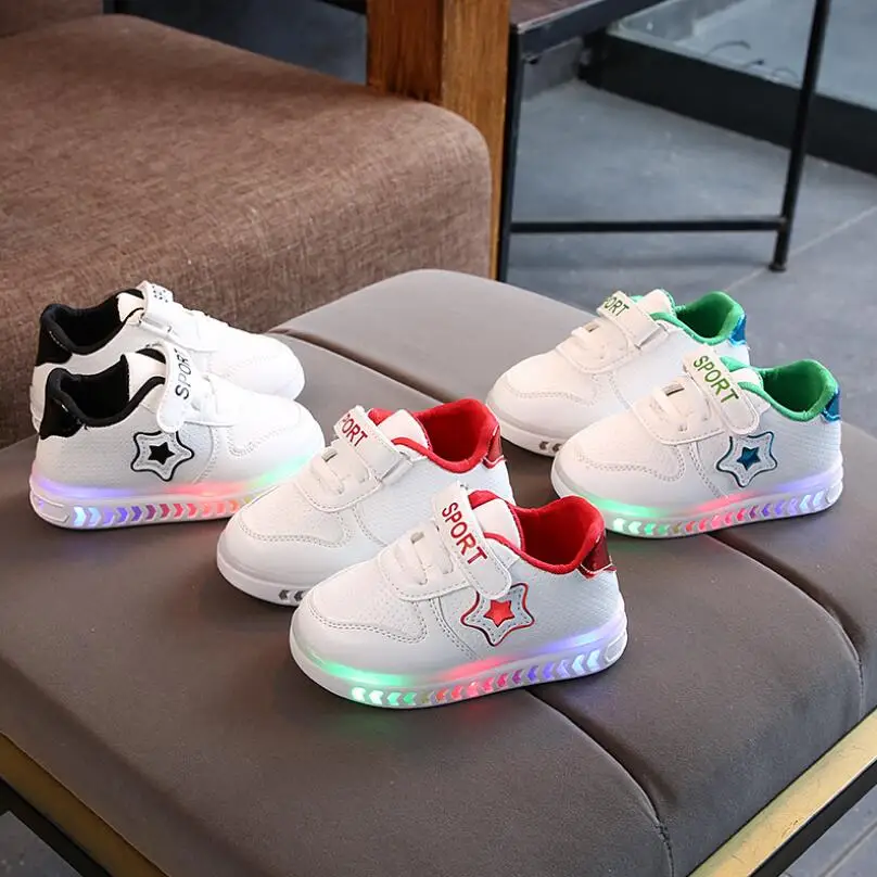 

New LED running water lamp five-pointed star pattern student sneakers, Red, green, black