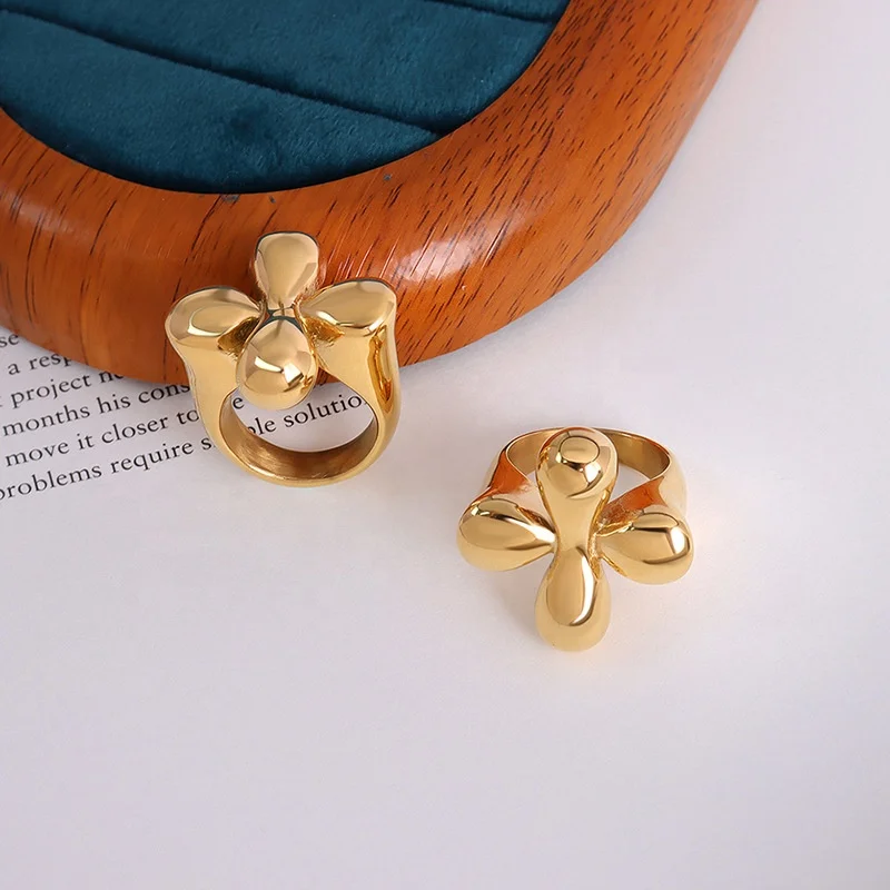 

Fashion Vintage 18K Gold Plated Ring Stainless Steel Jewelry