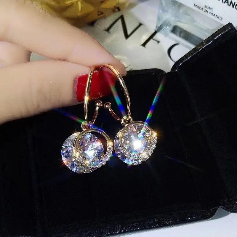 

Glittering Geometric Round Circle Diamond Drop Earrings Crystal Rhinestone Round Shaped Pendants Earrings, Picture shows/custom color