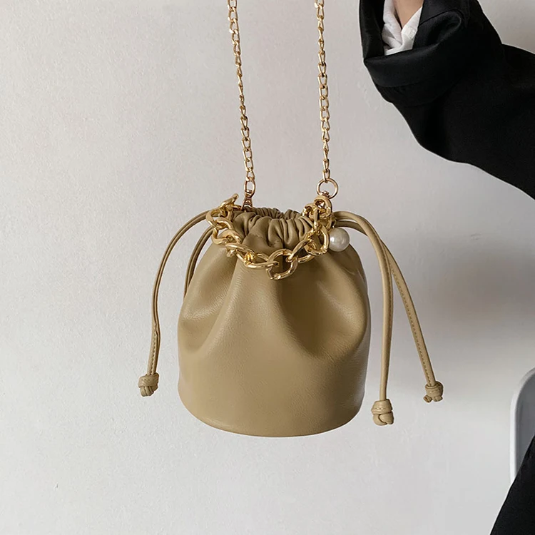 

2021 new design drawstring shoulder bag korean fashion chain messenger portable small bag female bucket bag, Beige,black,green,yellow