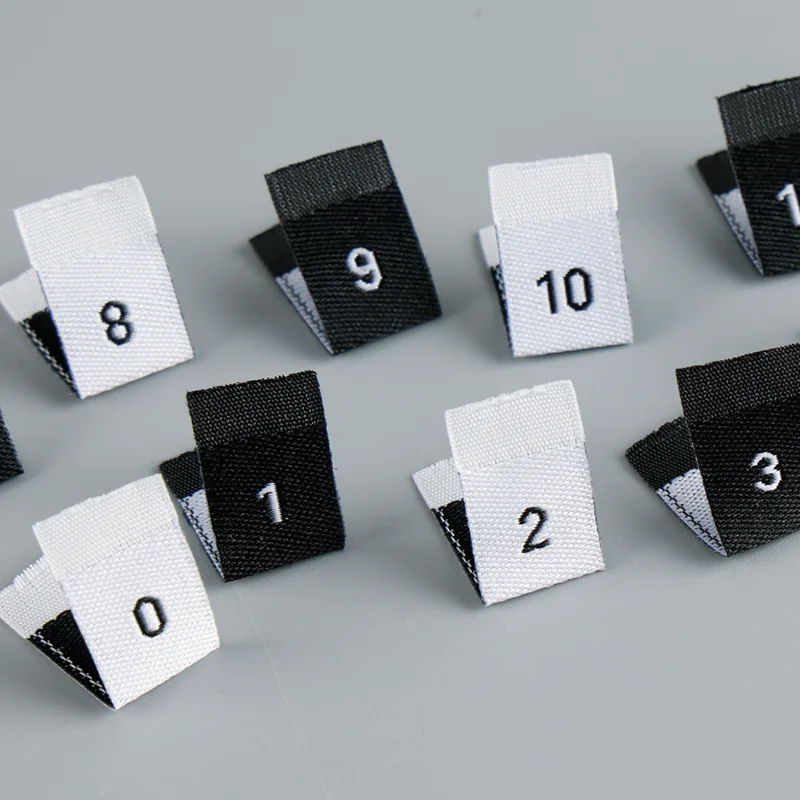Quick Free Sample Washable Size Number Clothing T-shirt Size Label Neck Label for Center Folding Clothing Digital Label