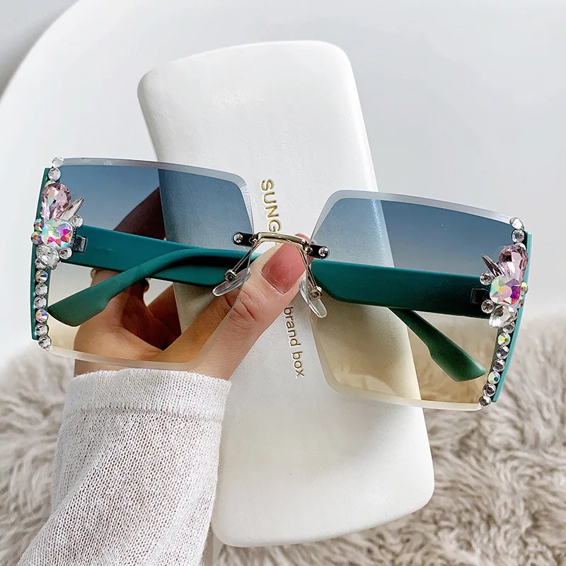 

Summer Wholesale Factory Luxury Square Eyewear Women Diamond UV400 Rimless Rhinestone Sunglasses Occhiali Da Sole Donna