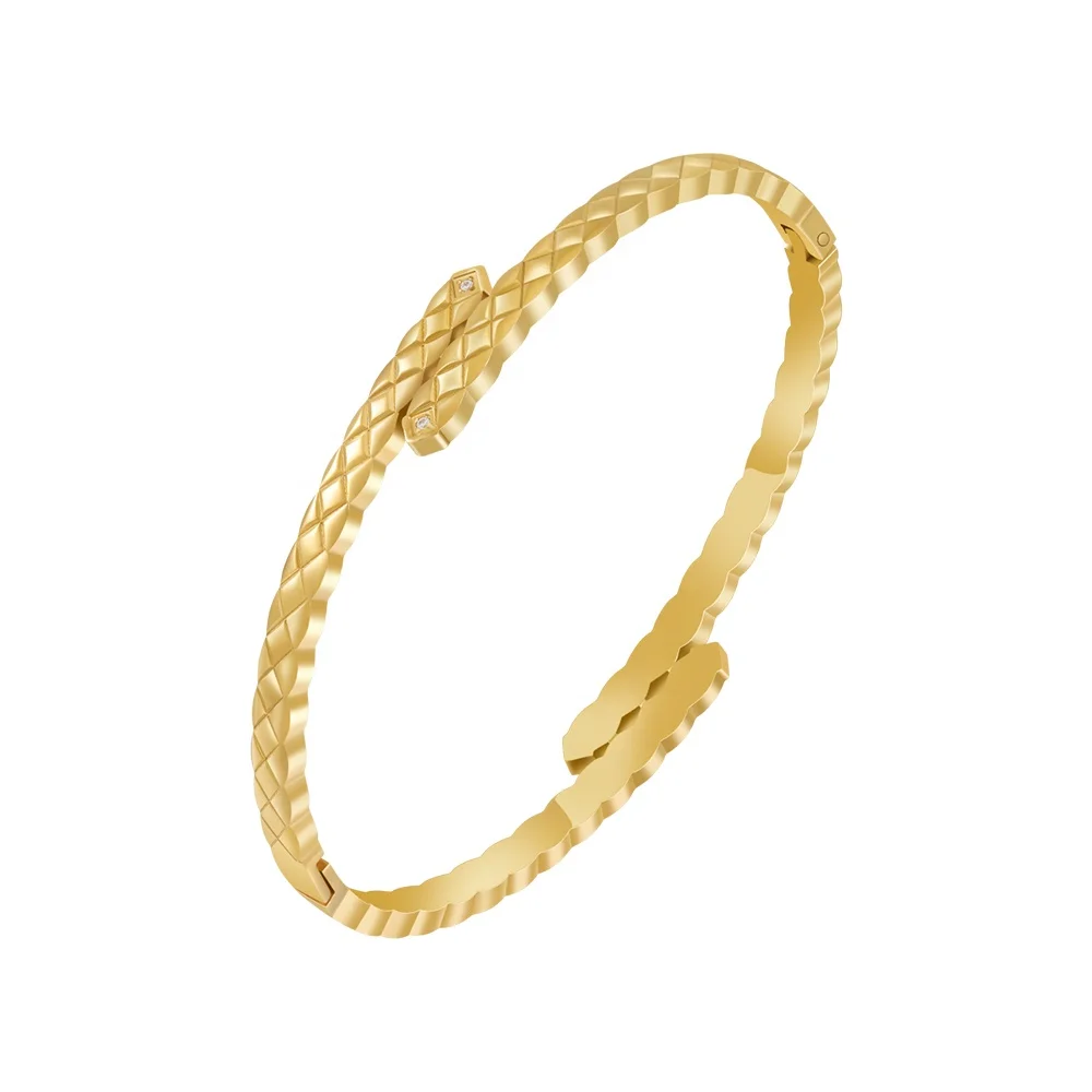 

Latest 18K Gold Plated Stainless Steel Jewelry Snake Striped Rhombus Cuff Bracelet Wholesale Bangle For Women Bracelet B232365