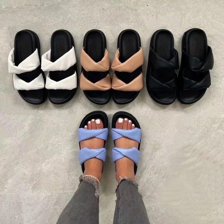 

New Arrivals 2021 Summer Trendy Woman Casual Sandal Slipper Black Slides