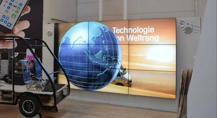 3 x 3 55inch video wall.jpg