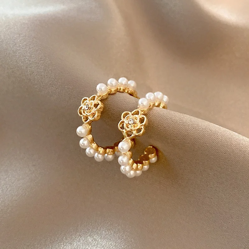 

Wholesale Gold Plated Earrings Heart Shape Pearls Hoop Earrings For Girls Jewelry