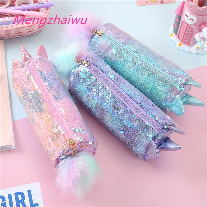 

2020 creative zhejiang daily necessities export Unicorn transparent laser sequins fashion small cosmetic bag travel makeup bag