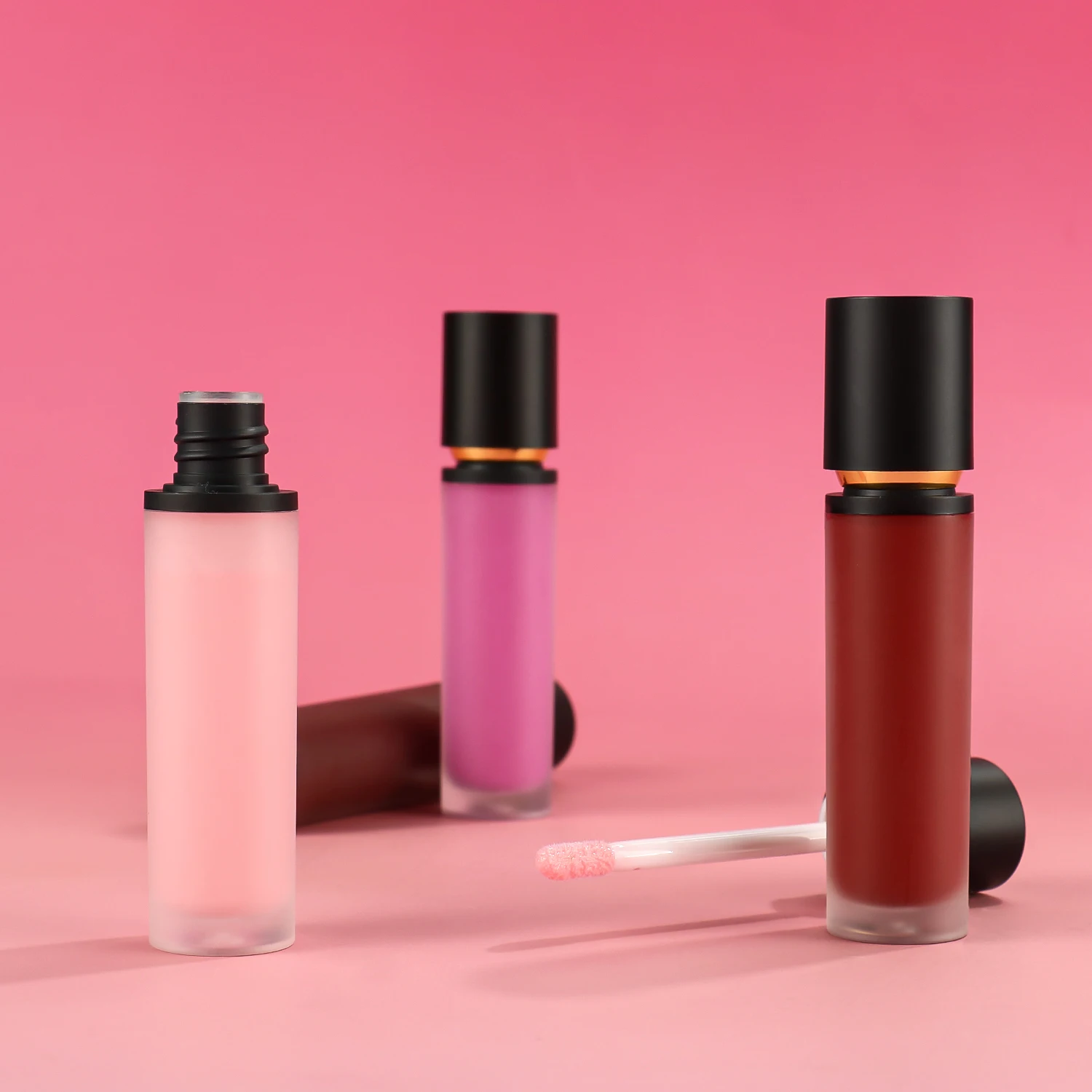 Frosted Classic Black Lip Gloss Custom Logo Long Lasting Liquid Matte Lipstick Vegan Wholesale Empty Lip Gloss Tubes