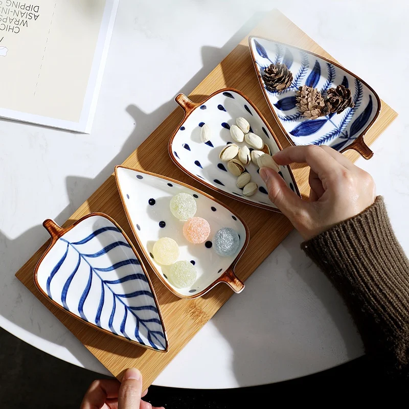 

Hand-painted enamel snack plate combination, creative Japanese leaf plate sauce cold dish restaurant domestic ceramic plate