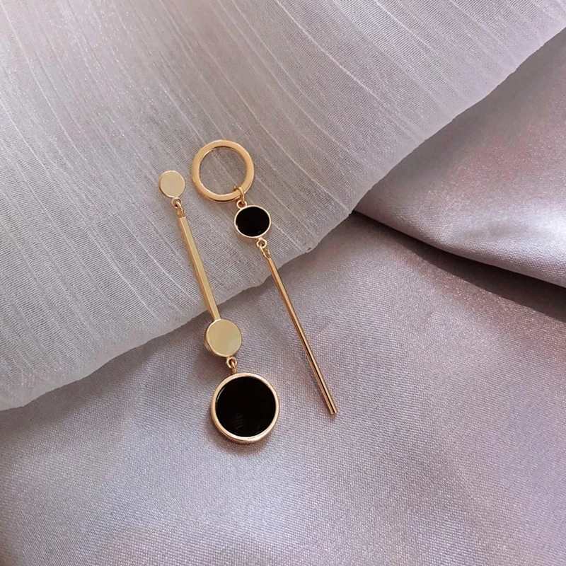 

Korean Long Earrings Metal Spherical Drop Earrings Asymmetric Round Earrings for Women