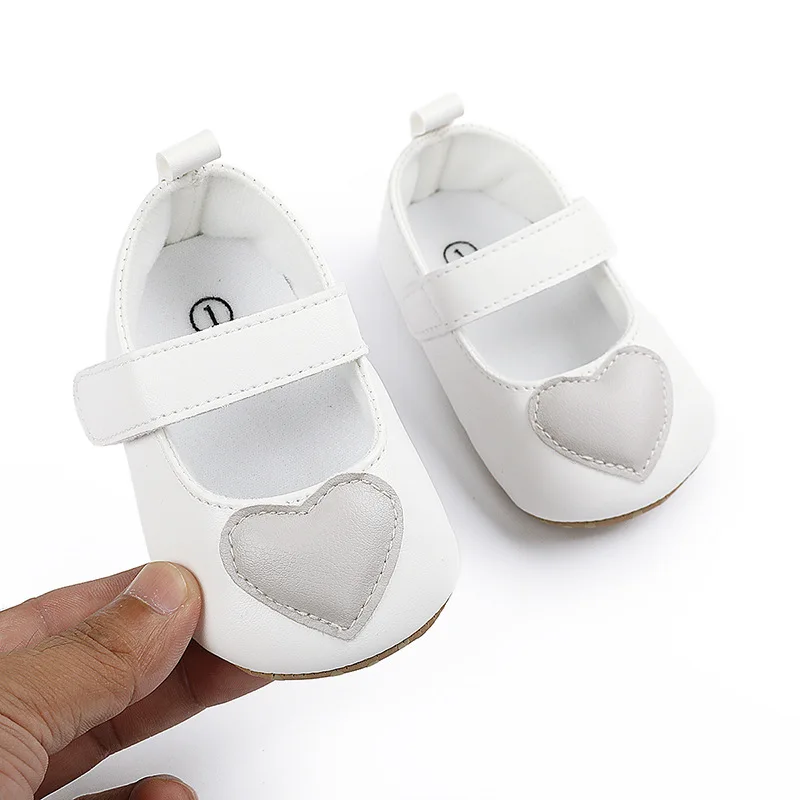 Fashion Beautiful Heart Design Soft Sole  Baby Dress Shoes Toddler Girl Walking Shoes supplier