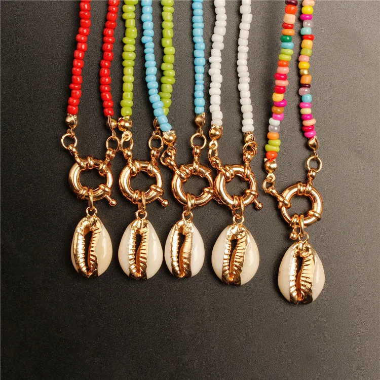 

Ruigang Colorful Seed Beads Alloy Choker Fashion Trendy Gold Bohemian Summer Cowrie Shell Necklace for Women, As picture