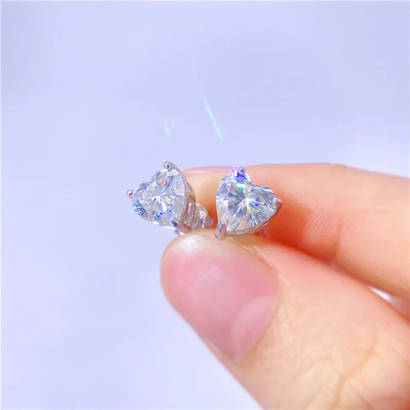 RINNTIN APE59 Hypoallergenic 14K White Gold Plated 925 Sterling Silver Heart Cut Cubic Zirconia Simulated Diamond Stud Earrings