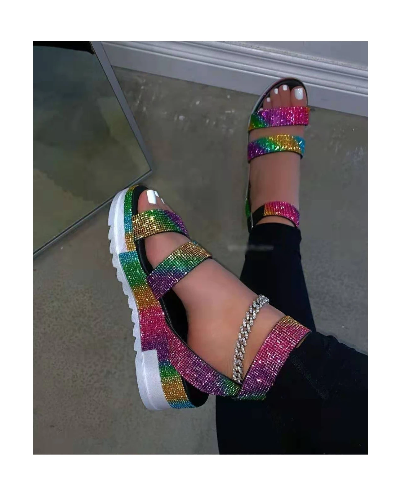 

2021 New Type Good Quality cheap wholesale sandals Fashion Women's Shoes