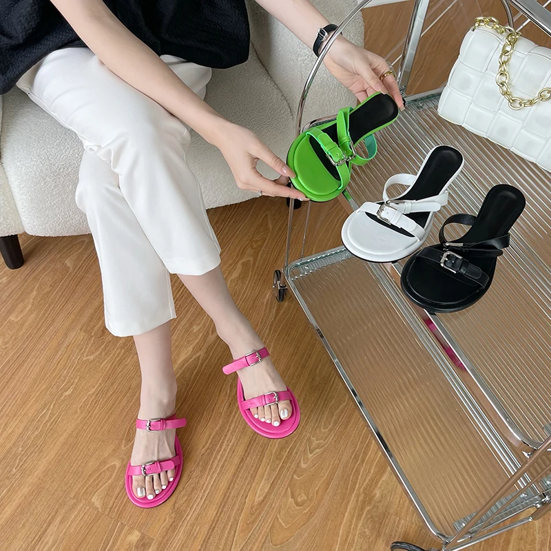 

2022 summer new fashion one-word simple sandals all-match low-heeled fashion slippers
