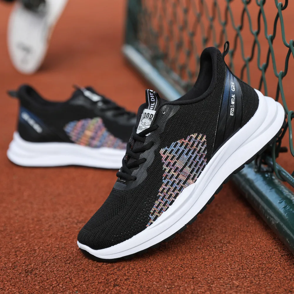 

2022 Men's Casual Shoes Outdoor Trend Wear-Resistant Flying Net Shoes Running Shoes, 2 colors