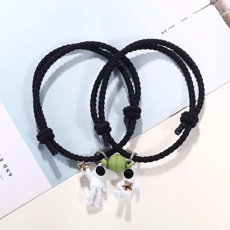 

Creative astronaut magnet attract couple adjustable bracelet
