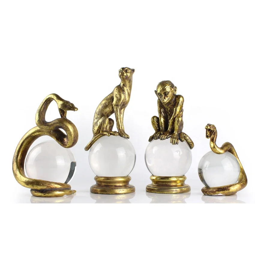 Wholesale crystal ball with gold resin camel sculpture ornaments for home manufacture