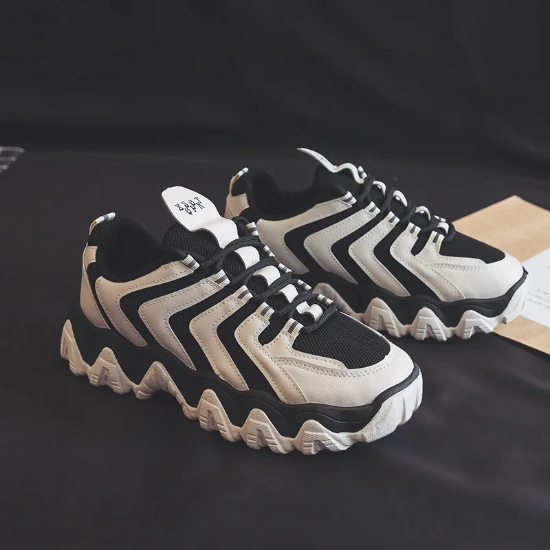 

Lightweight men sneakers comfortable sport breathable mesh running shoes