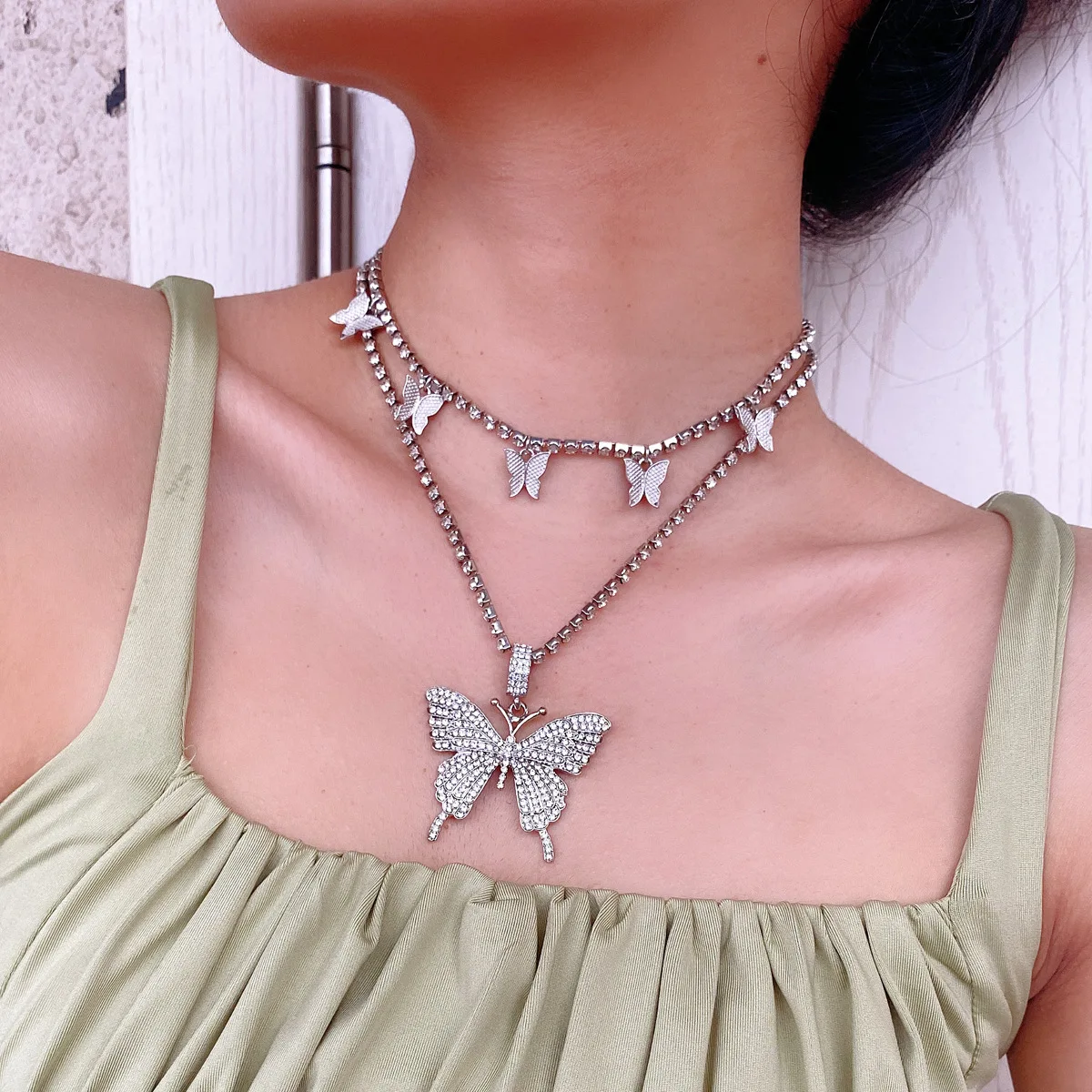 

JUHU exaggerated butterfly necklace women creative glass rhinestone luxury butterfly necklace jewelry wholesale, Gold