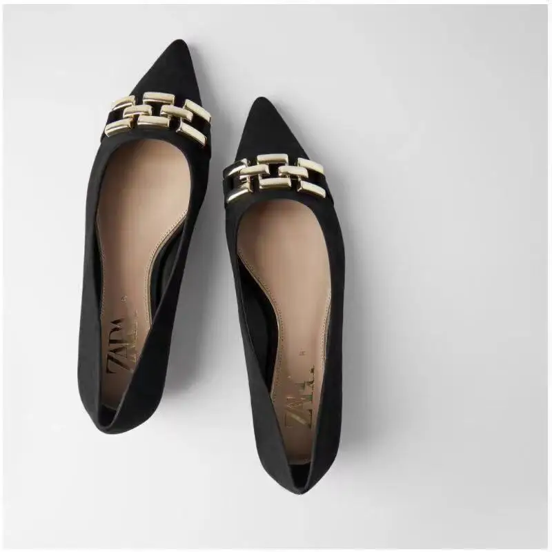 

Brand shoes women metallic chain decor lady slip on flats loafers pointy toe low heel female pumps smoking shoes in black