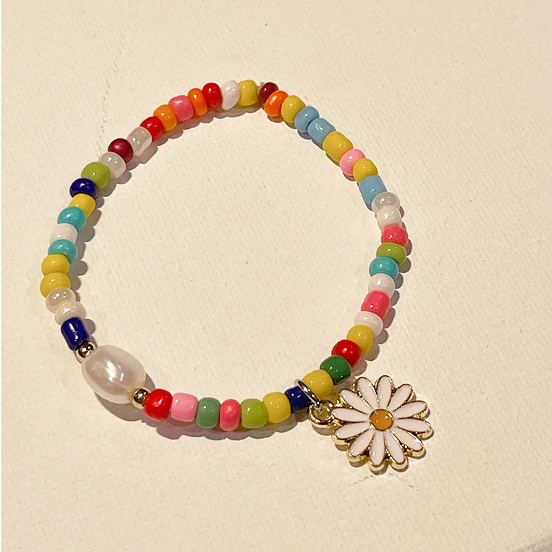 

2023 New Arrival Freshwater Pearl Multi-layer Colorful Flower Glass Lampwork Daisy Charm Bracelet for Women