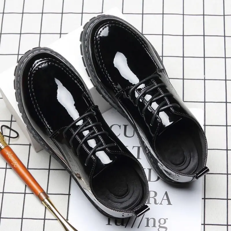 

Men's Male Fashion Business Formal Dress Shoes Mens Casual Shoes PU bright leather upper flat shoes