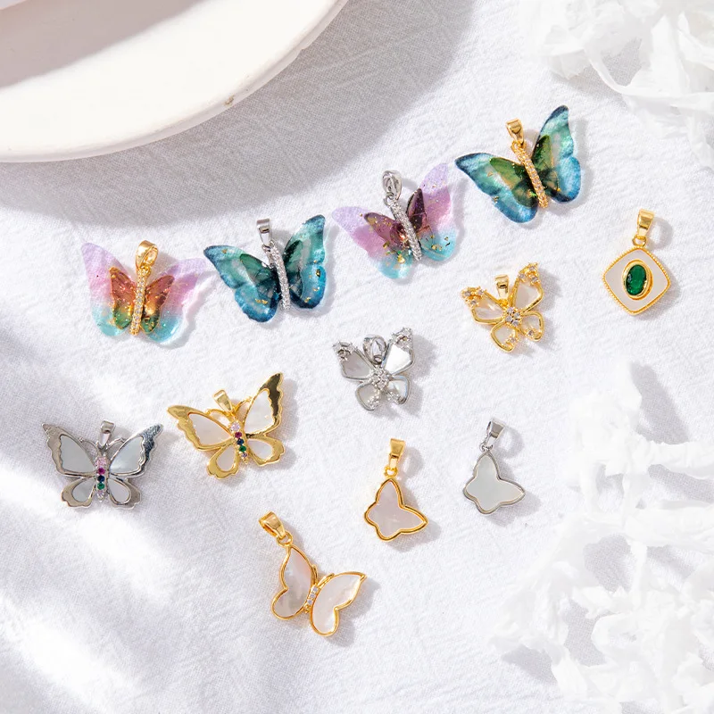 Factory price new popular simple style zircon plated butterfly jewelry pendant charm for necklace