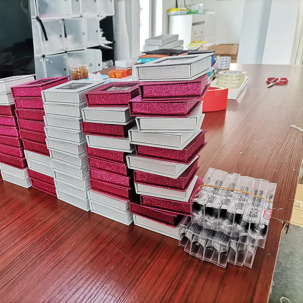 

Wholesale Long Dramatic 3d Real Mink Strip Eye Lashes 3D Mink Lashes 25mm Real Siberian Mink Eyelashes with Customized packing
