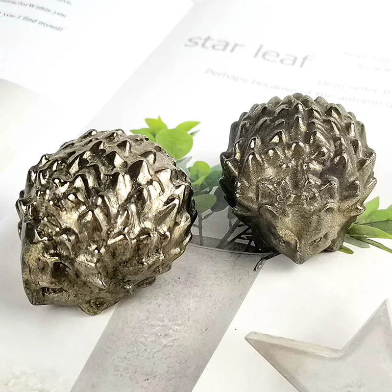 

wholesale crystal carving animals crafts folk healing stone pyrite Hedgehog for gift, Mixed