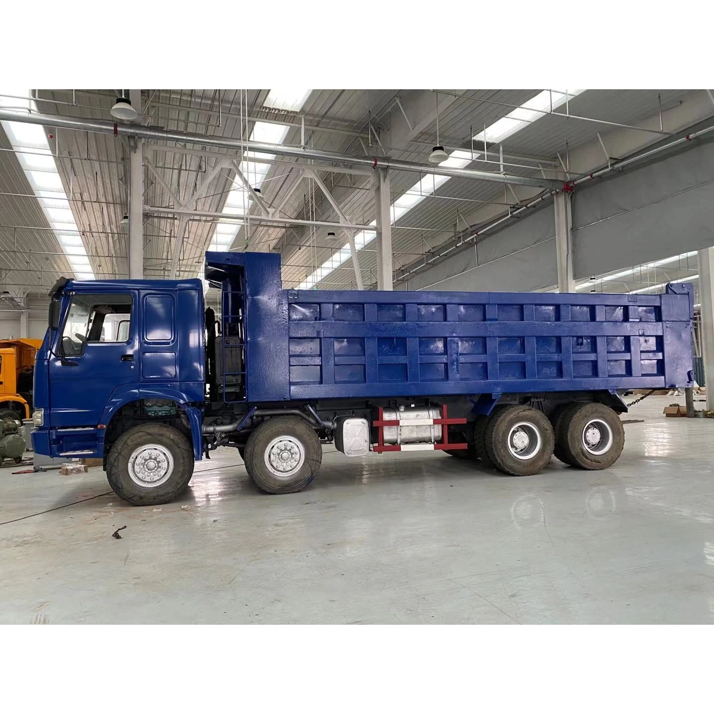 

Used SINOTRUK HOWO 8x4 heavy duty dump truck tipper euro 2/3/4 for sale, Optional
