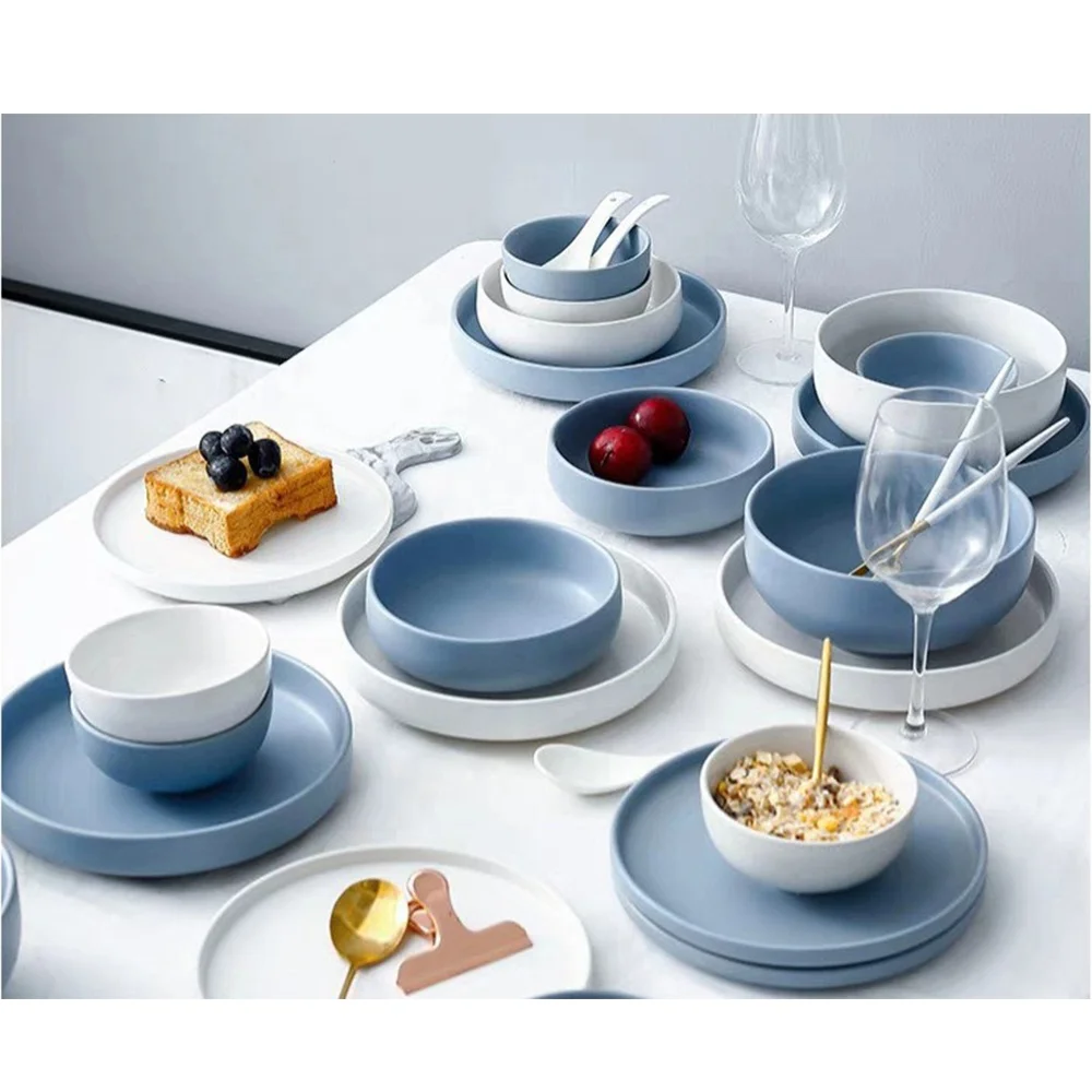 

Wholesale Glazed Modern Simple Style Camping Plate Porcelain Dinner Tableware Set Blue Matt Porcelain Plate