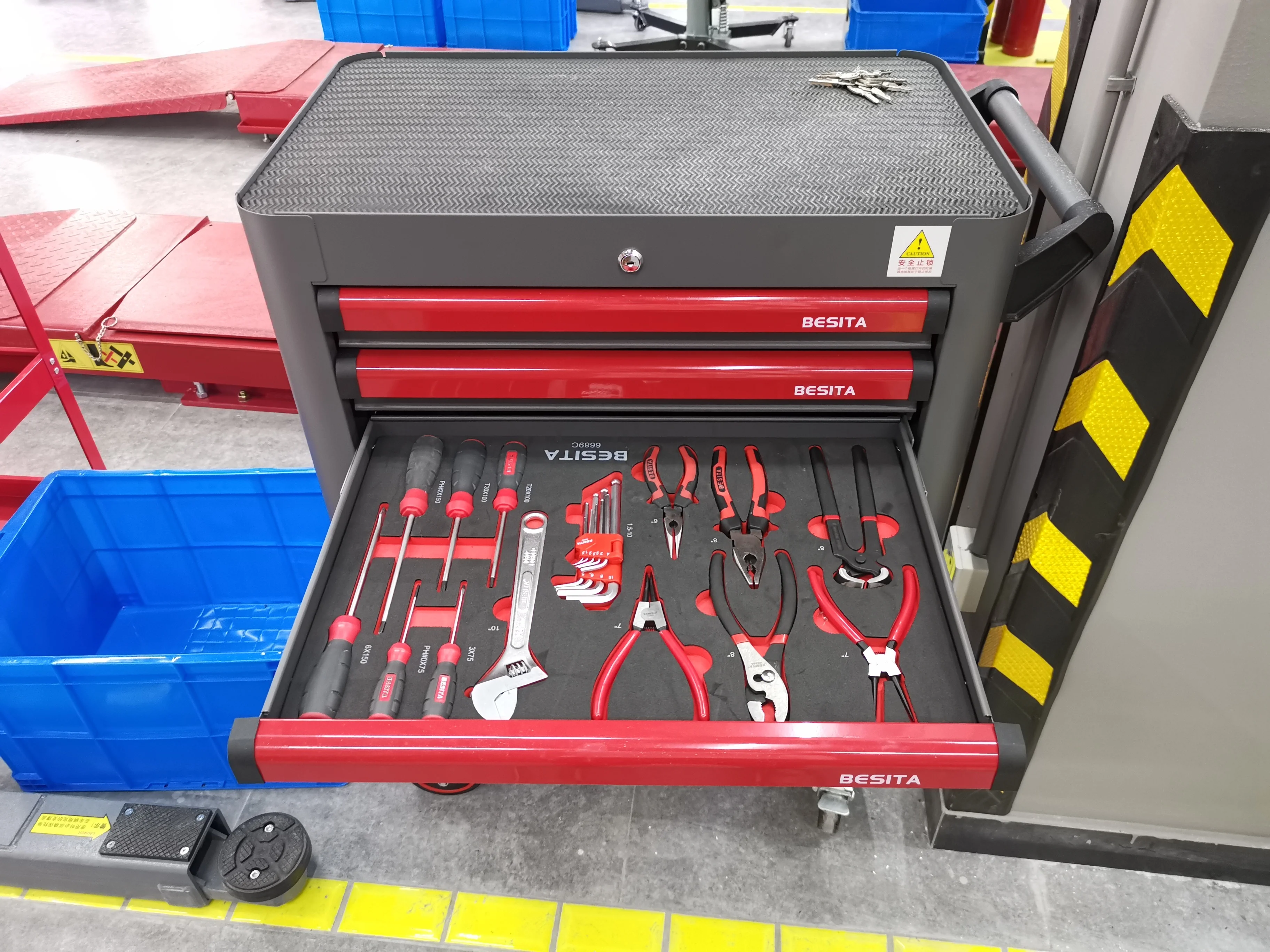 Full Set Car Repair Equipment/tools Supplied For 1500 S.m