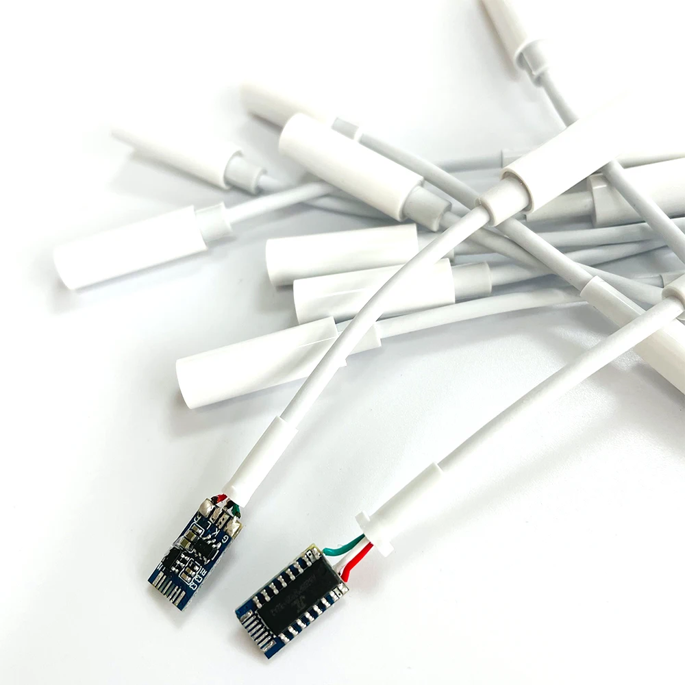 

For Apple headphone adapter 3.5mm Jack Adapter Audio Headphone earphone Adapter, White