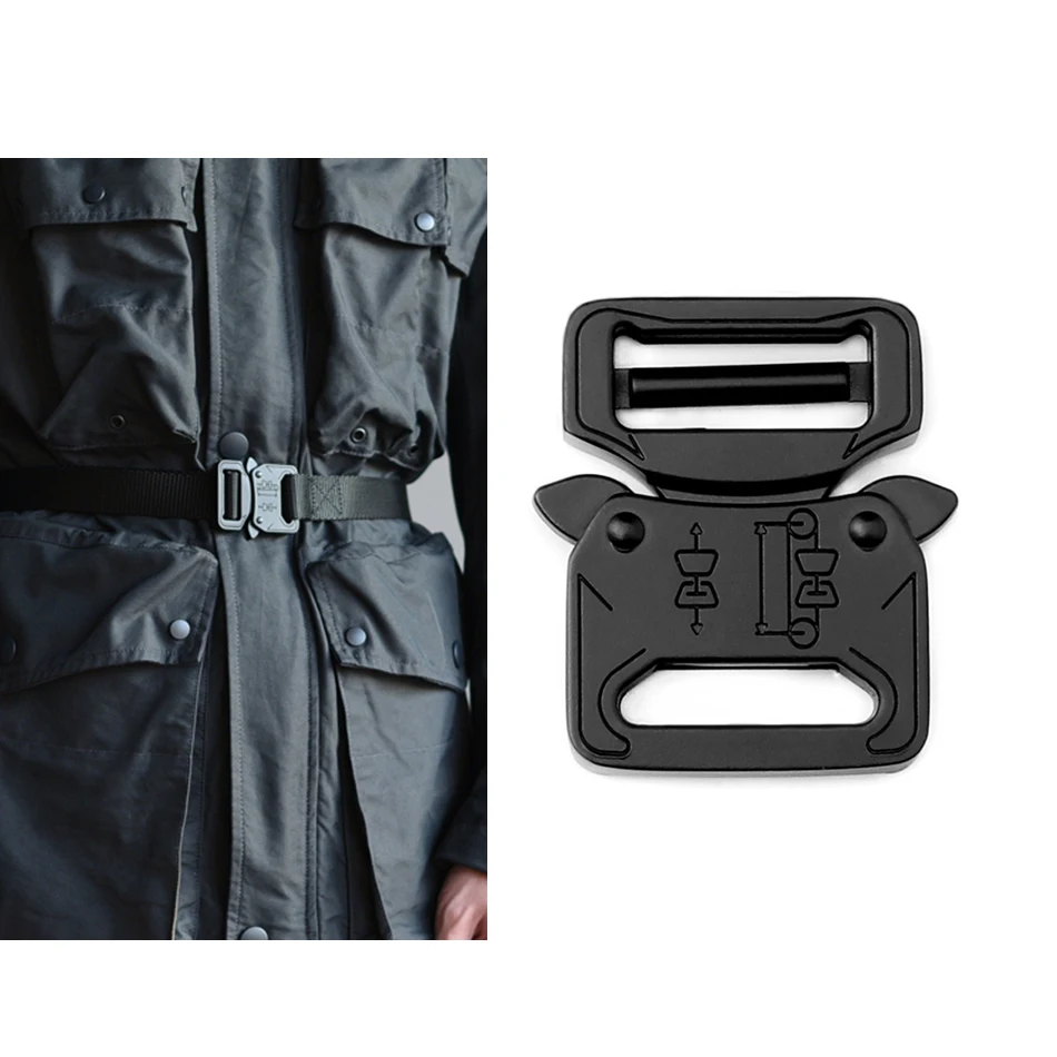 Manufacturer Supply Black Backpack with Engraved Logo Quick Release Belt for Buckle Made of Alloy