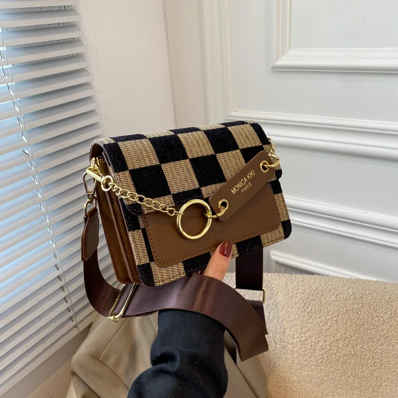 

2024 Autumn/Winter Bag Women's Fashion Versatile Chessboard Checkered PU Crossbody Small Square Bag