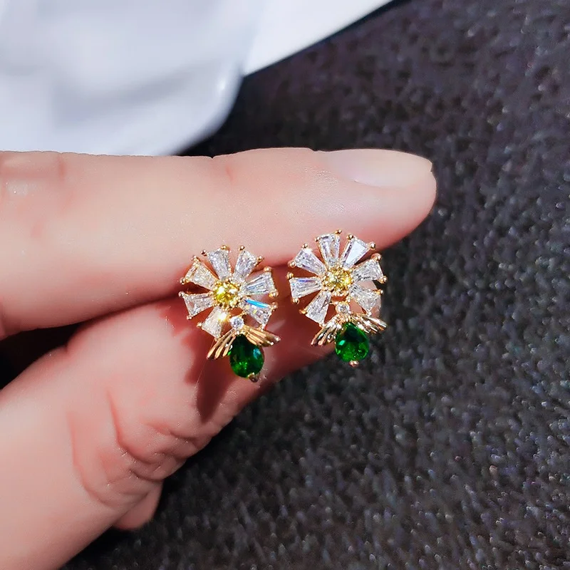 

Queen Lotus Fashion Personality Crystal Flower Bee Earrings Korean Stud Earrings For Women Statement Earrings Birthday Gift
