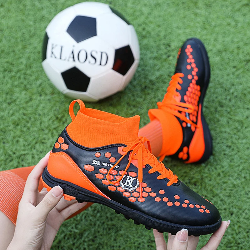 

Soccer Shoes Ultra-Light Short Spikes Non-Slip Football Shoes For Man And Kids