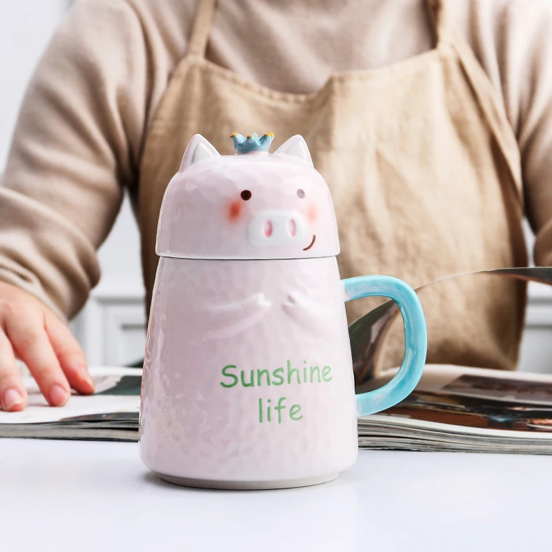 

HY Wholesale Creative mug animal Cartoon mug with lid cute pig ceramic cups water cup for Kids Birthday Gift