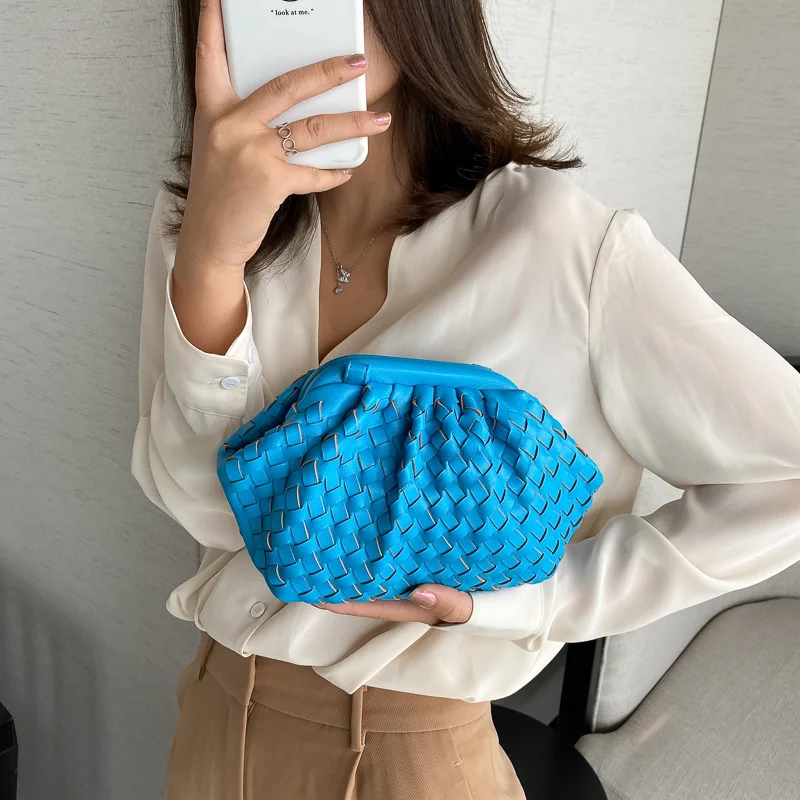 

Newest Popular Trend Chain Women Hand Bag Ladies Woven Hand Bags High Quality