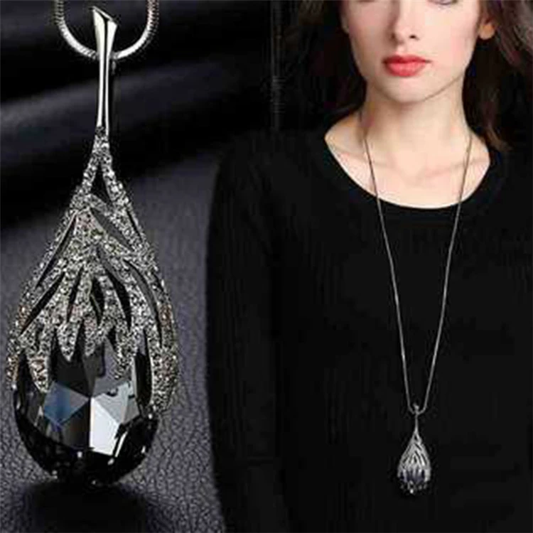 

High Quality Drop-Shaped Pendant Vintage Alloy Statement Necklace For Women
