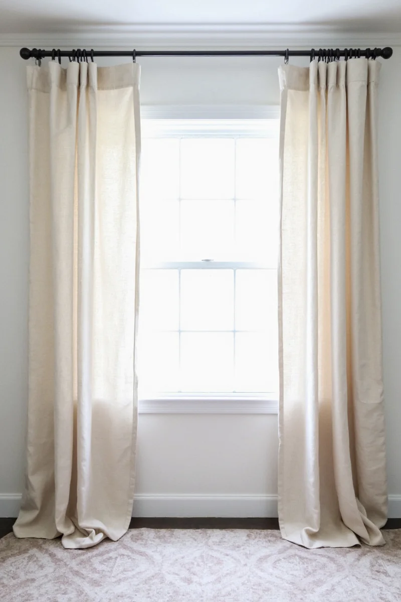 Linen Curtains in the Living Room: A Family-Friendly Design Hack You Can’t Ignore!