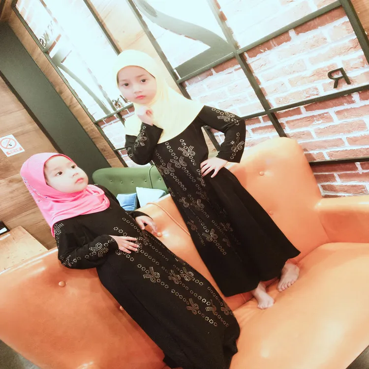 

Wholesale Cheap Price Muslim Middle East Dubai Girl Black Robe Children Long Rhinestone Abaya Dress