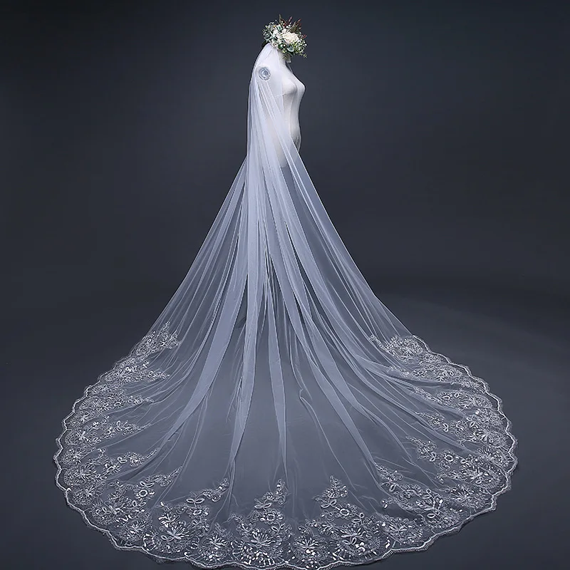 

ROMANTIC Soft Bridal Veil Wedding Veil Sequins Lace Long Bridal Veil with Comb