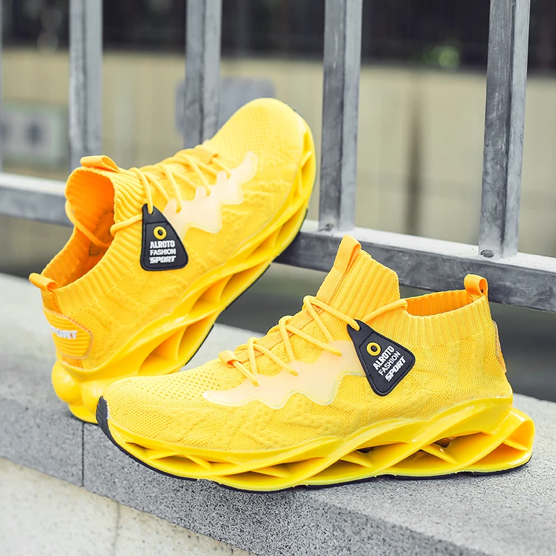 

top amazon 2021 Trendy male shoe stock chaussures homme male designer sneaker socks men shoe sneakers Walking Style Shoes